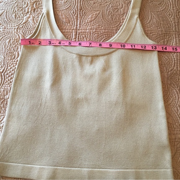Beige Fitted Sleeveless Crop Top woman’s size small by Linda Allard Ellen Tracy - Picture 2 of 6
